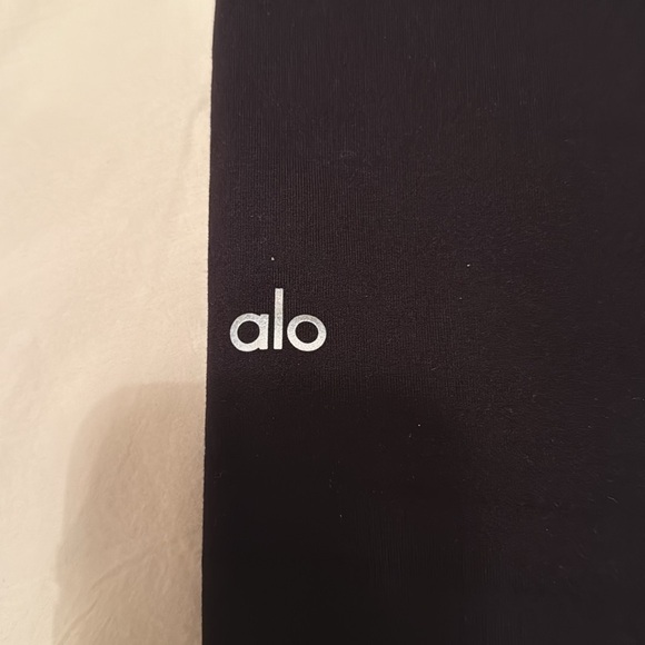 ALO LEGGINGS - Picture 4 of 4